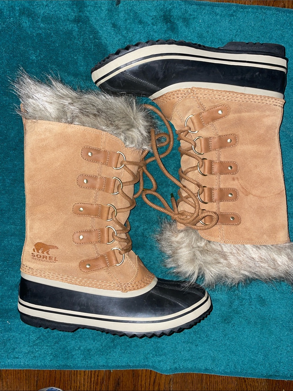 Sorel Joan of Arctic boots
